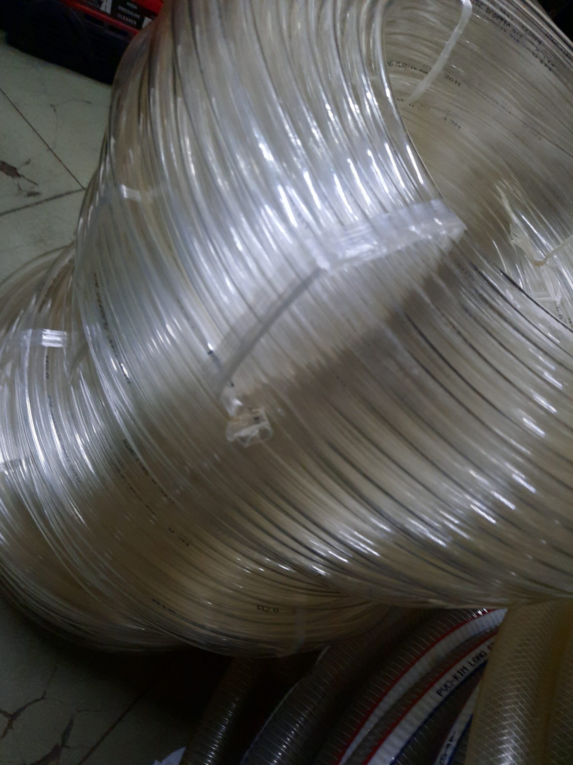 ống nhựa dẻo trong suốt